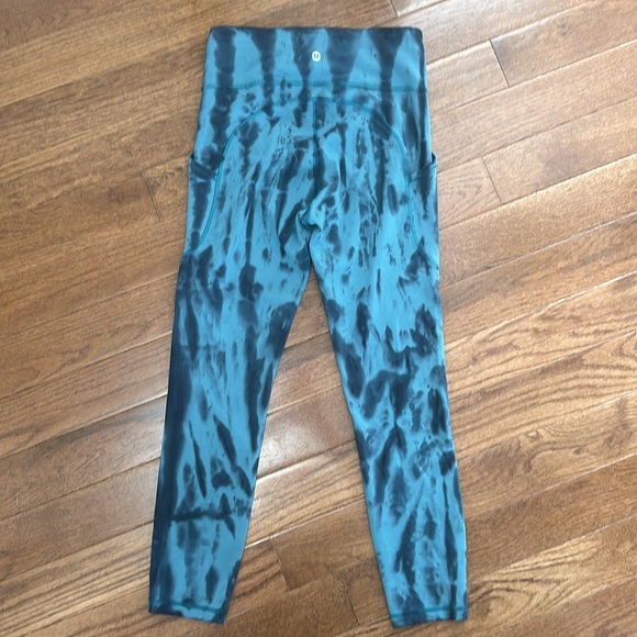 Lululemon Run Leggings 6 - Picture 2 of 3